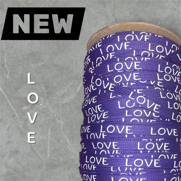 1 Meter * Flachkordel mit 3D-Druck - LOVE - lila / weiß